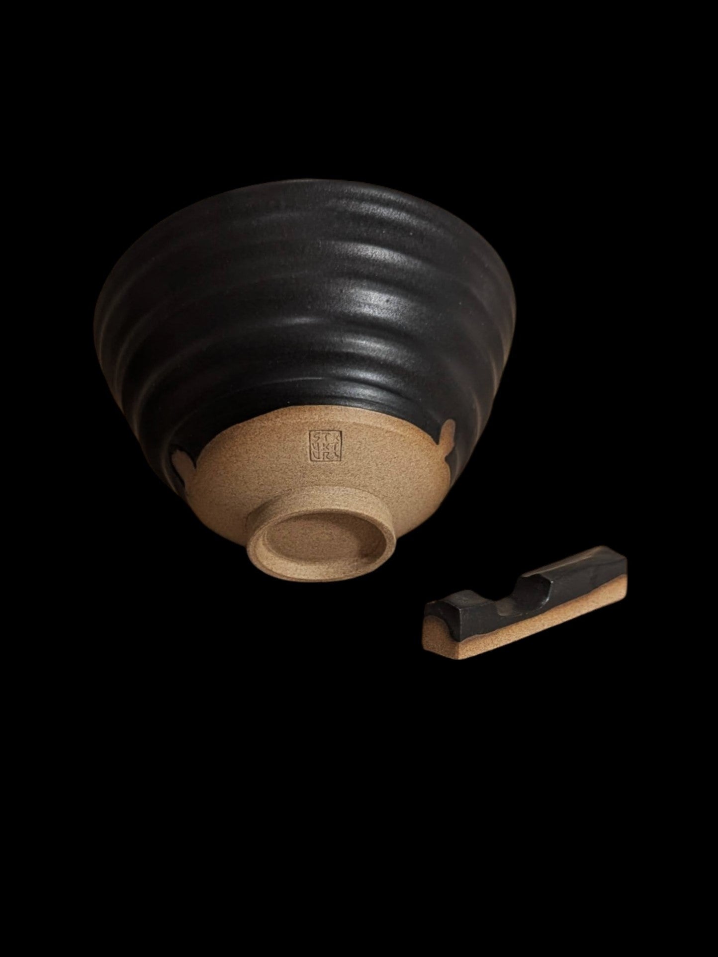 Miska do ryżu z podstawką na pałeczki. Donburi + Hashioki. - Alike Pottery Studio