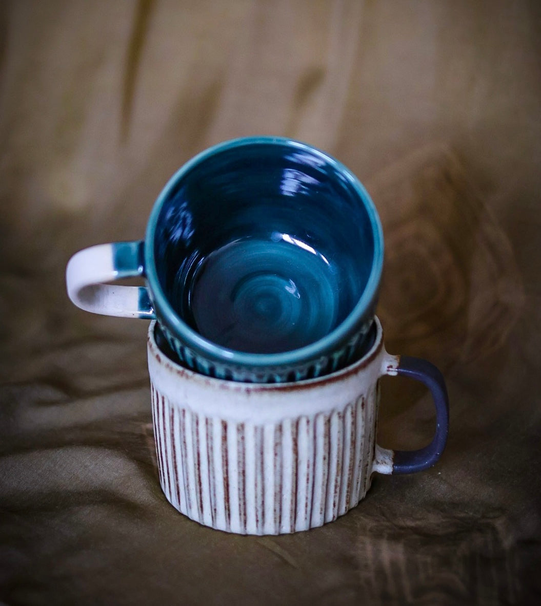 Kubki z ryflowaniem Takachiho i Aoshima (250-500ml) - Alike Pottery Studio