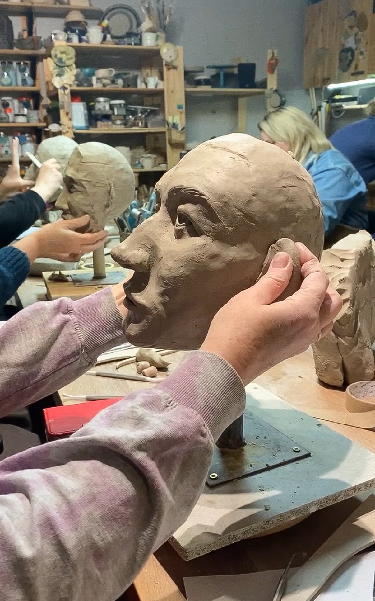 Rzeźba z Panem od Gliny - Alike Pottery Studio