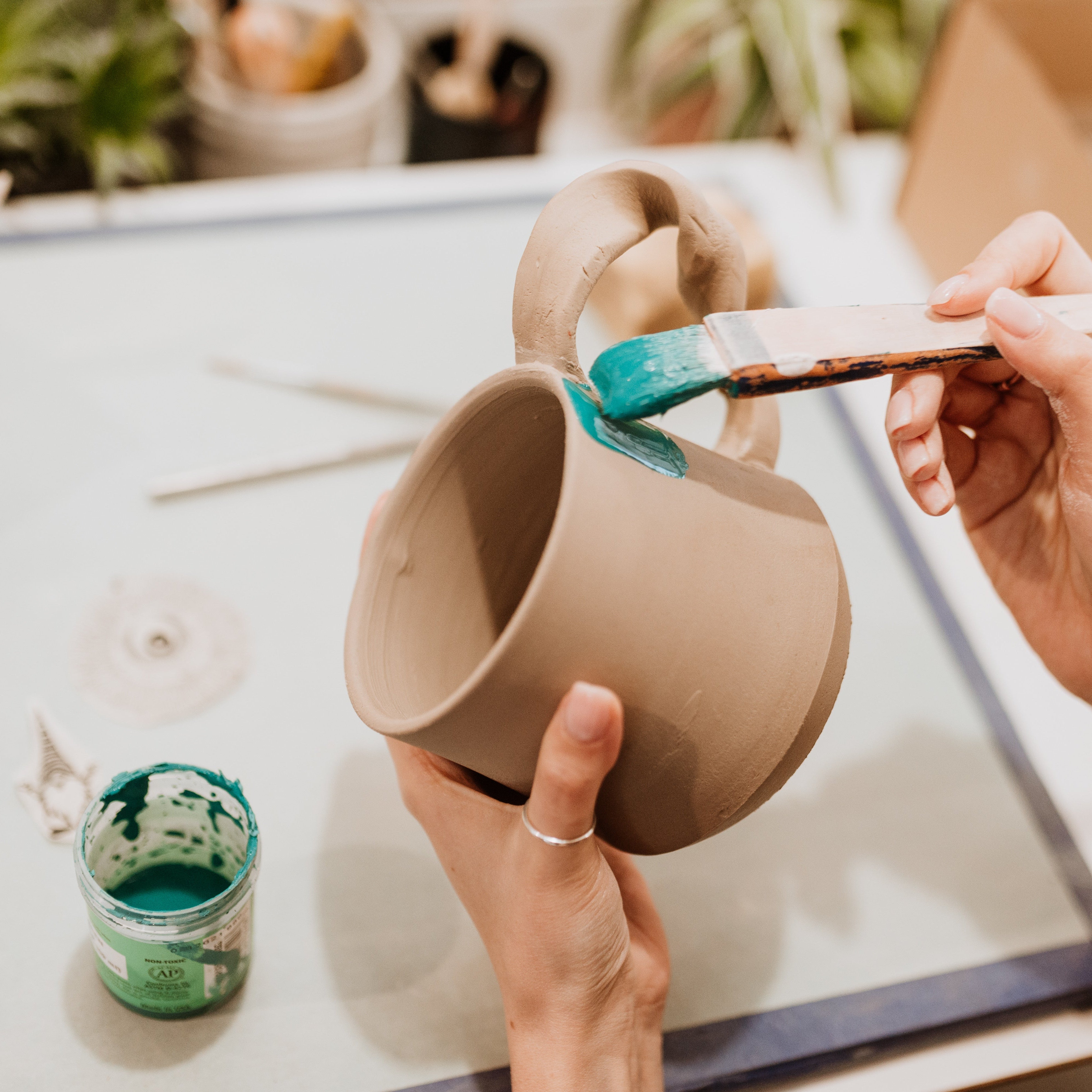 Pierwsze spotkanie z ceramiką – warsztaty dla początkujących - Alike Pottery Studio