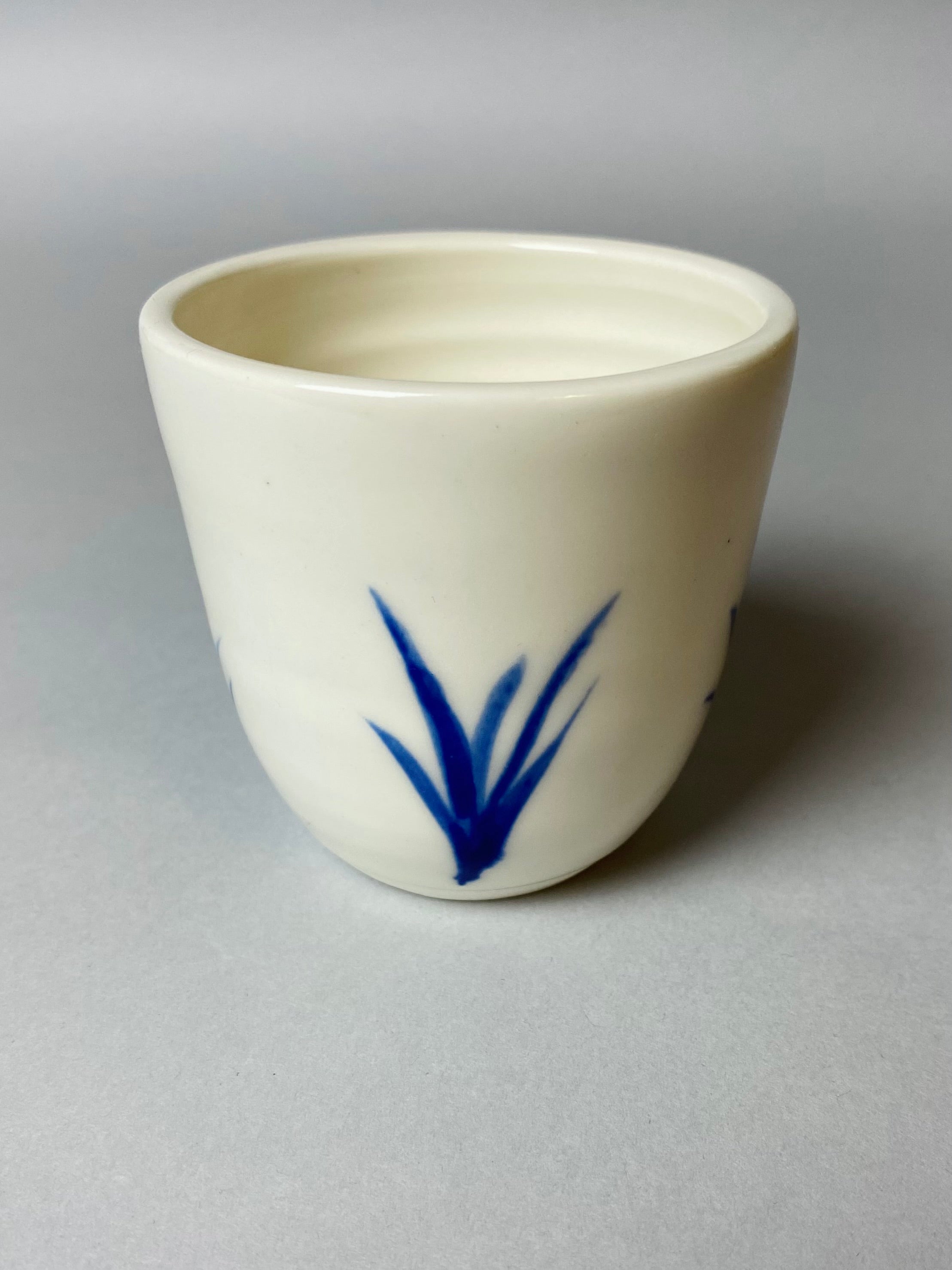 Czarka z porcelany malowana nr 3