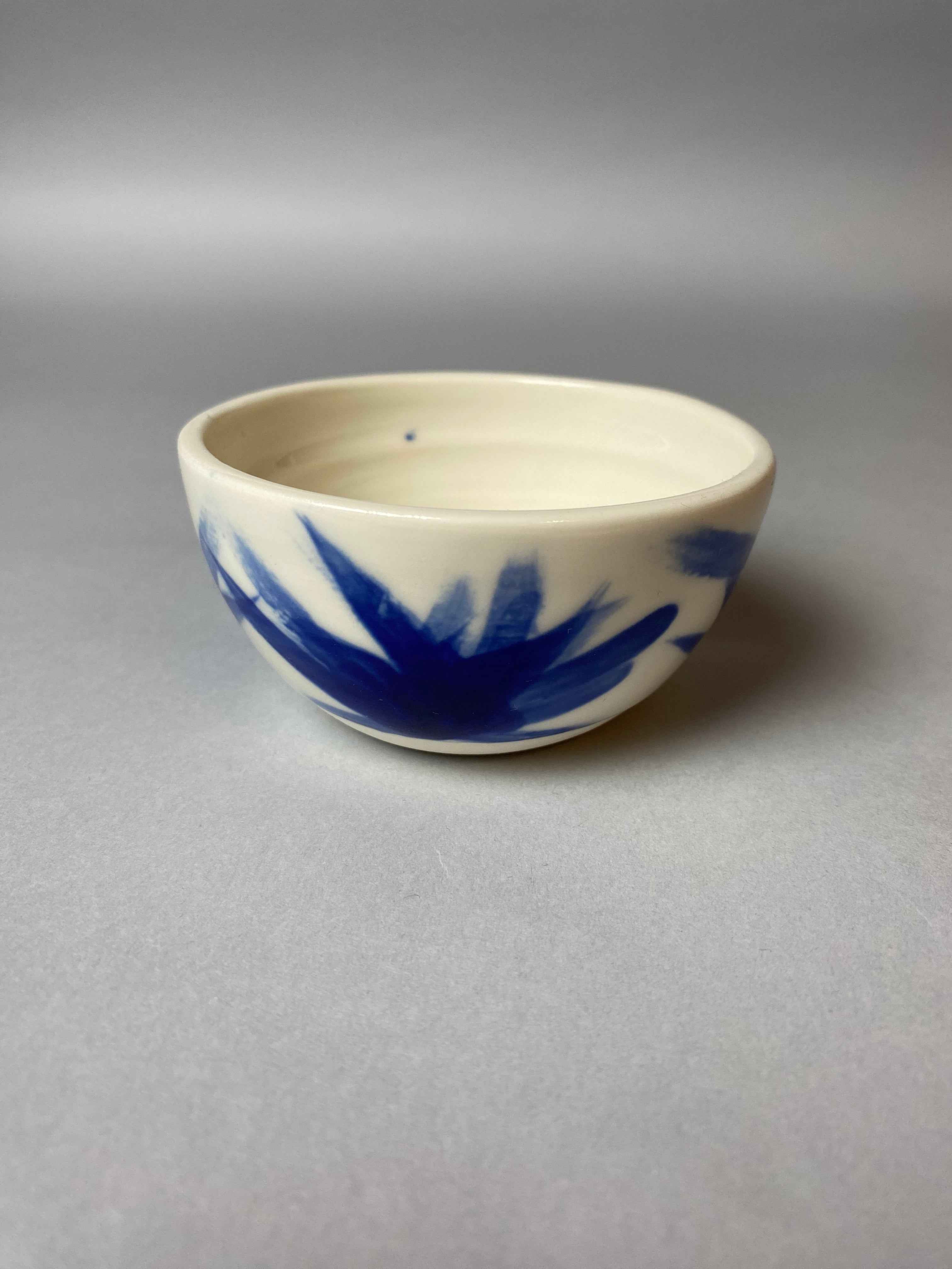 Czarka z porcelany malowana nr 5