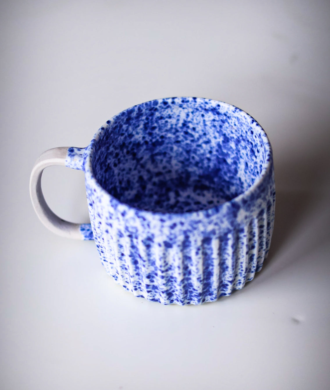 Kubki z ryflowaniem Takachiho i Aoshima (250-500ml) - Alike Pottery Studio