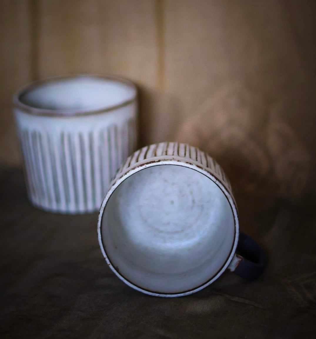 Kubki z ryflowaniem Takachiho i Aoshima (250-500ml) - Alike Pottery Studio