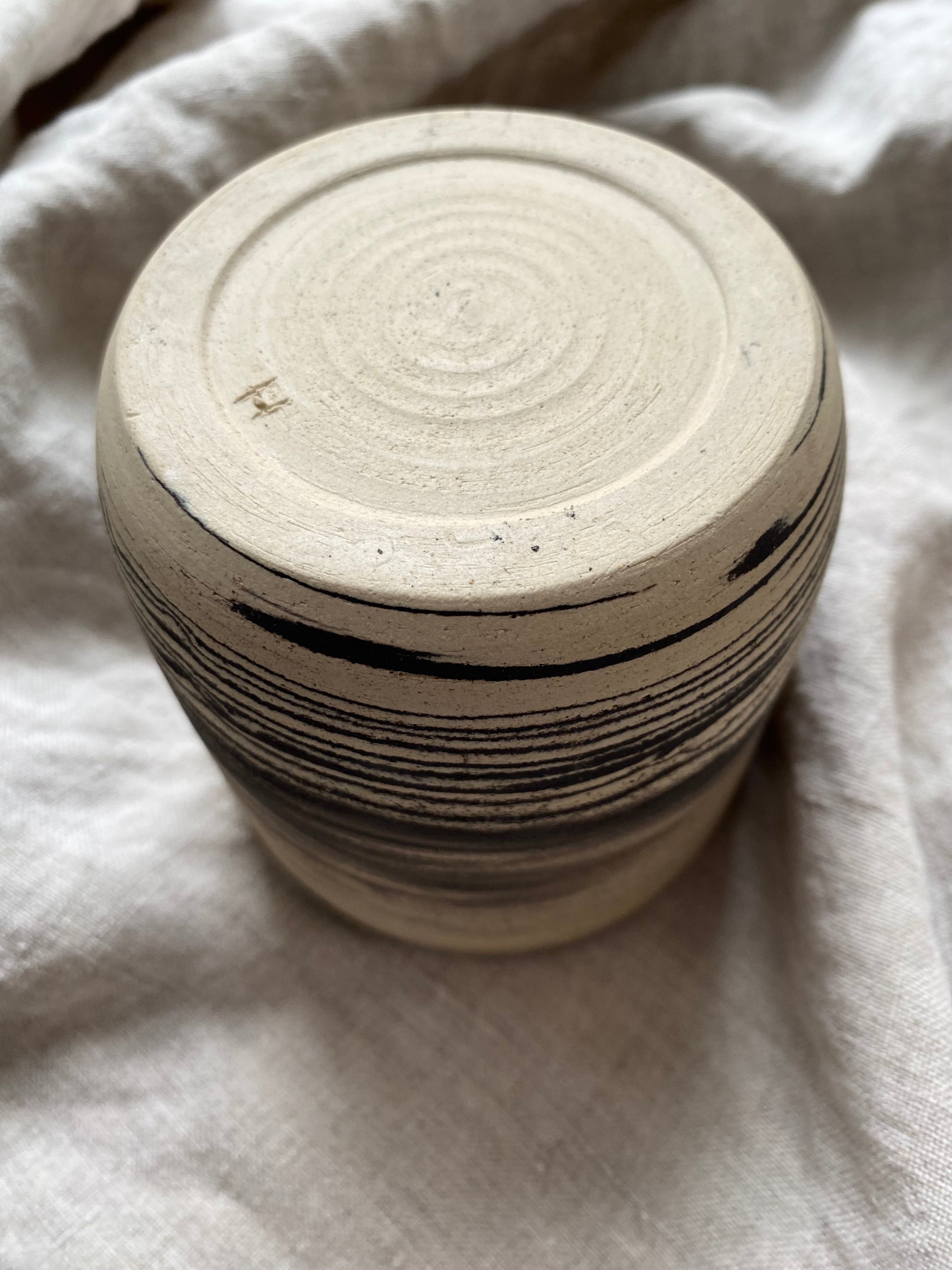 Kubek w paski - Alike Pottery Studio