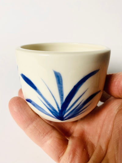 Czarka z porcelany malowana nr 1 - Alike Pottery Studio