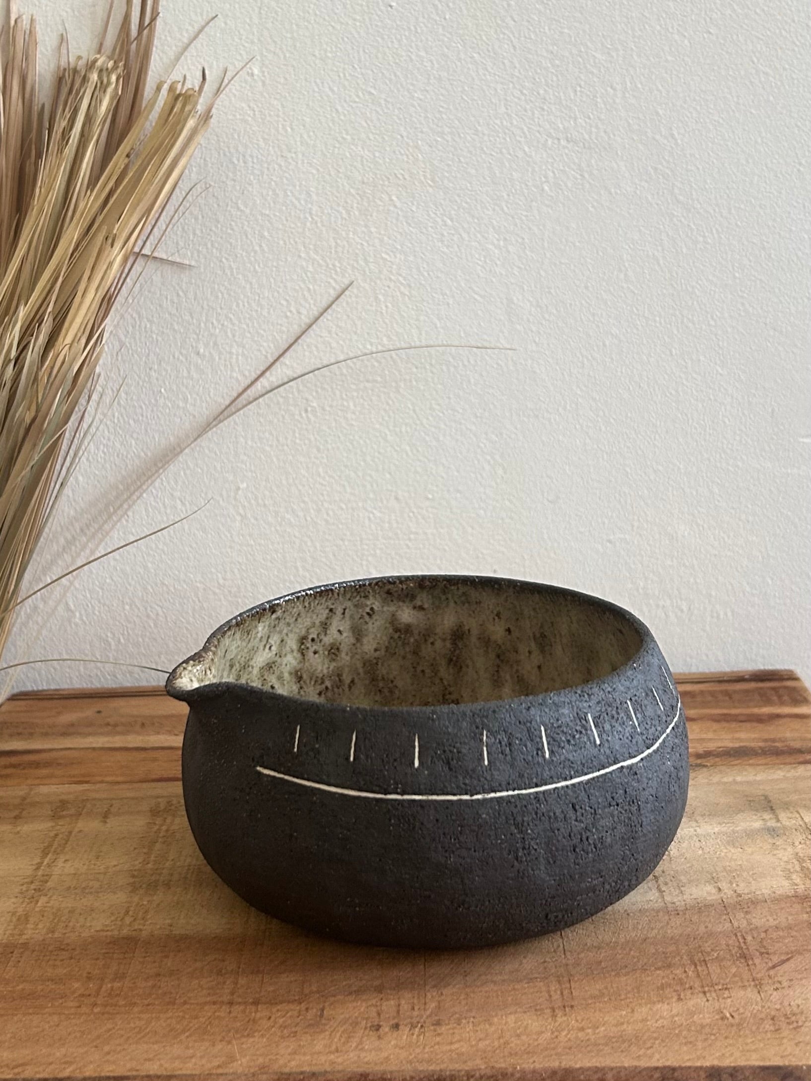 Czarka do Matcha – Ręcznie Robiona Ceramika | Seria White Horizon 330ml - Alike Pottery Studio