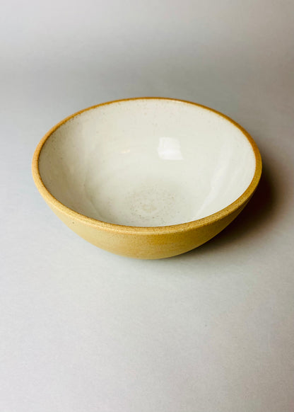 Miseczka z żółtej kamionki