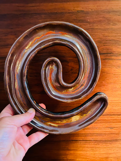 Ceramiczne naczynie na oliwki Spiral