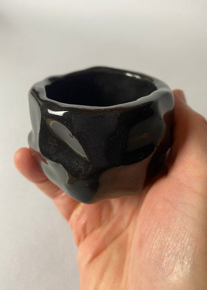 Czarna czarka kurinuki mała