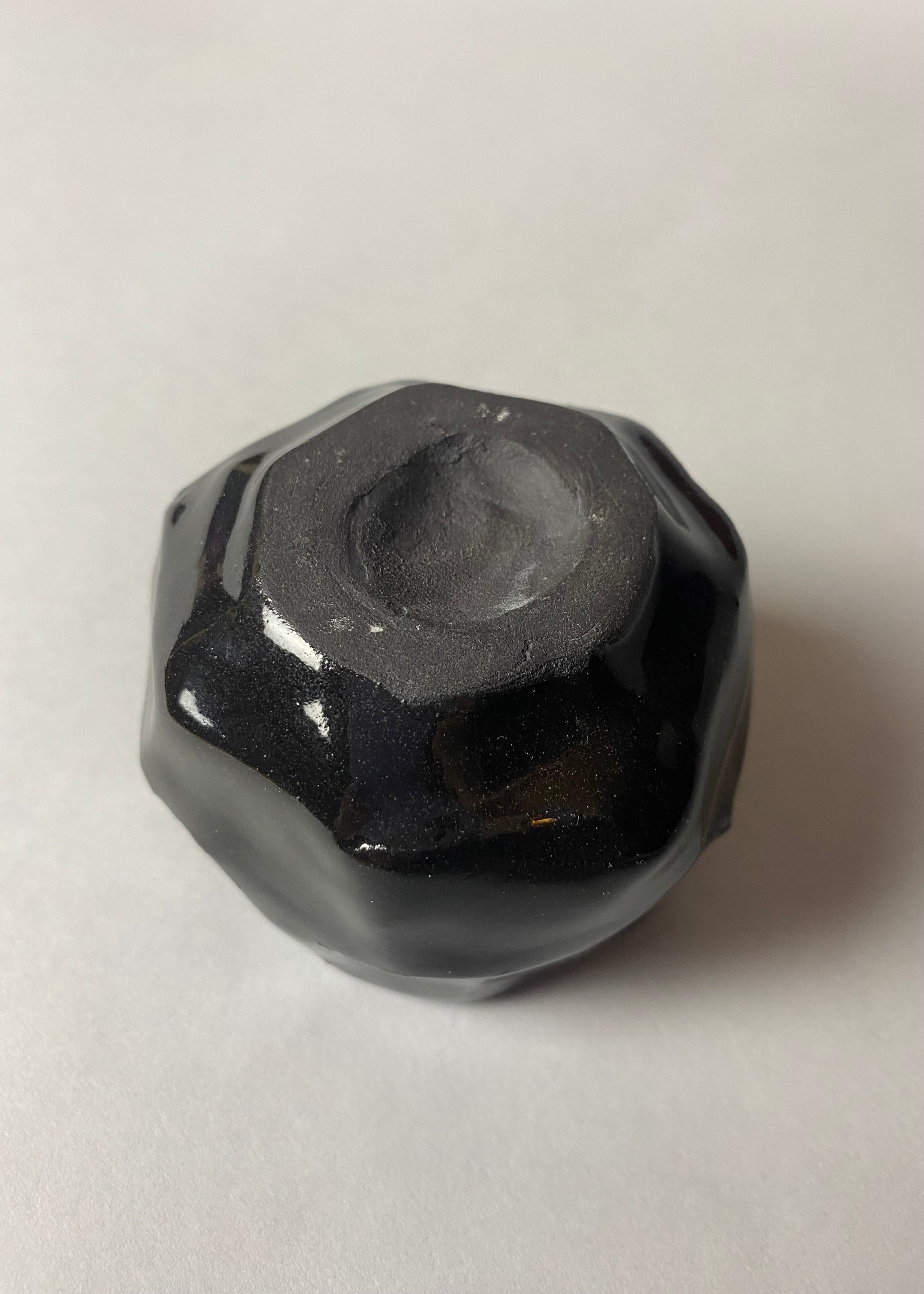 Czarna czarka kurinuki mała