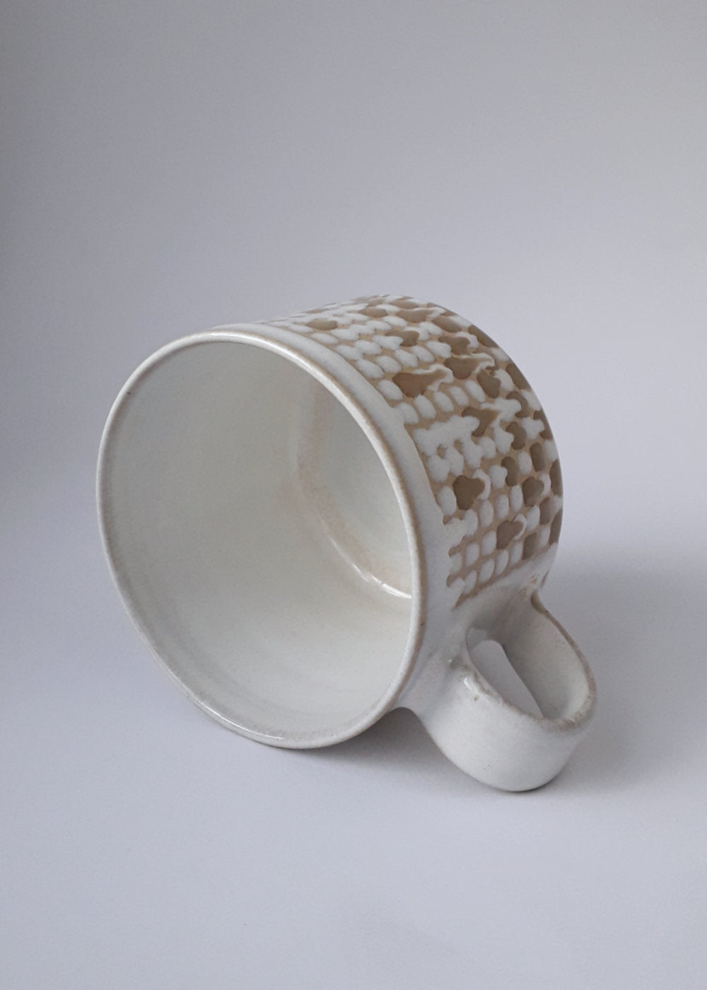 Kubek sensoryczny "Stopione serca"