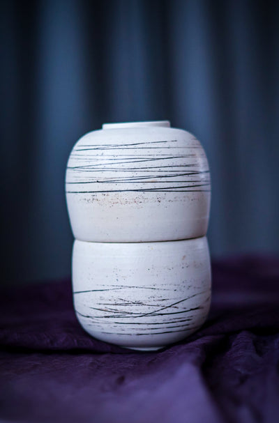 Czarki Edo (200-300 ml) Białe z paskami - Alike Pottery Studio