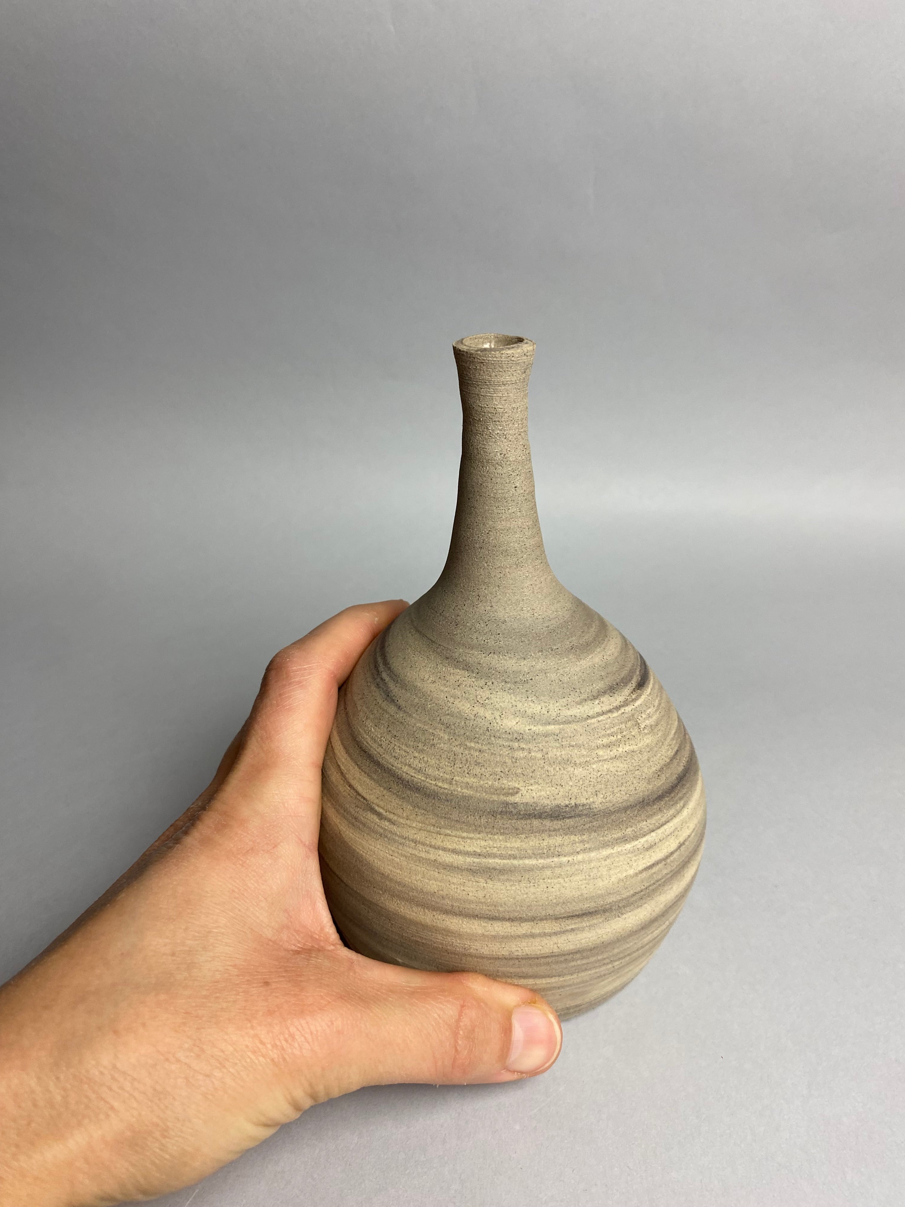 Wazon magiczna buteleczka - Alike Pottery Studio