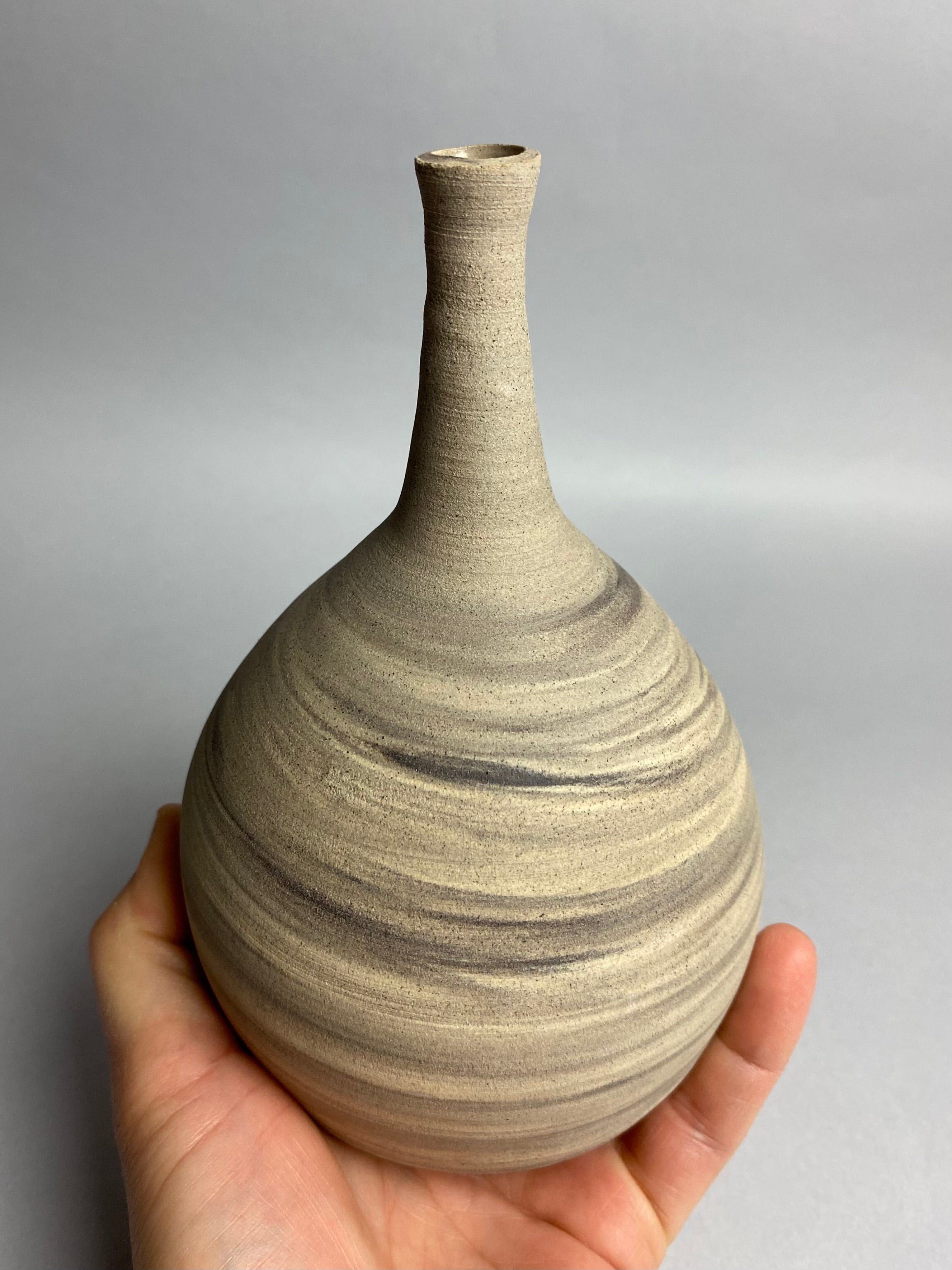 Wazon magiczna buteleczka - Alike Pottery Studio