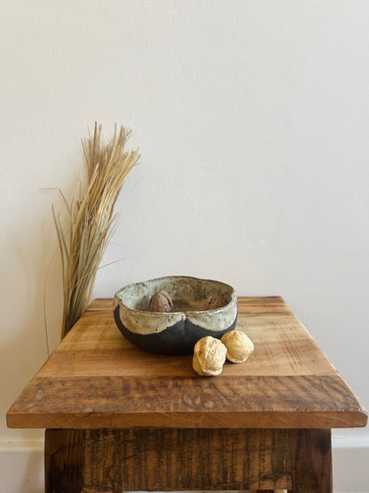 Ręcznie robiona ceramiczna miska – Petal Rim