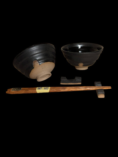 Zestaw dwóch misek do ryżu z podstawkami pod pałeczki. Donburi + Hashioki - Alike Pottery Studio