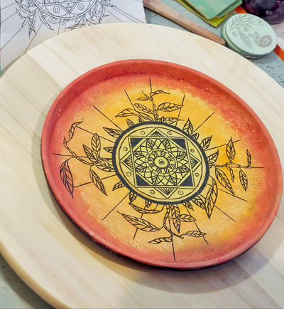 Malowanie i zdobienie talerzy w technice Sgraffito - Alike Pottery Studio